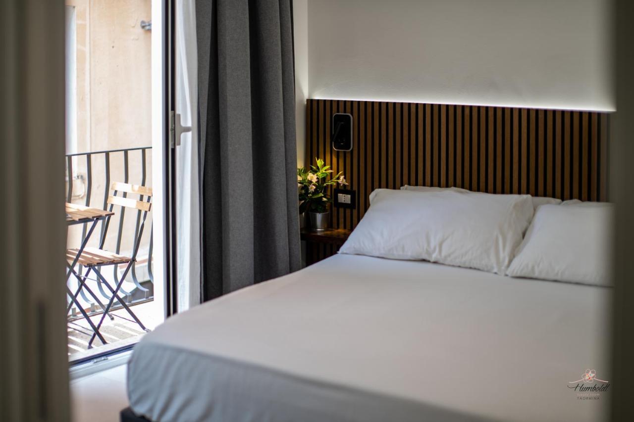 Humboldt Luxury Rooms Таормина Экстерьер фото