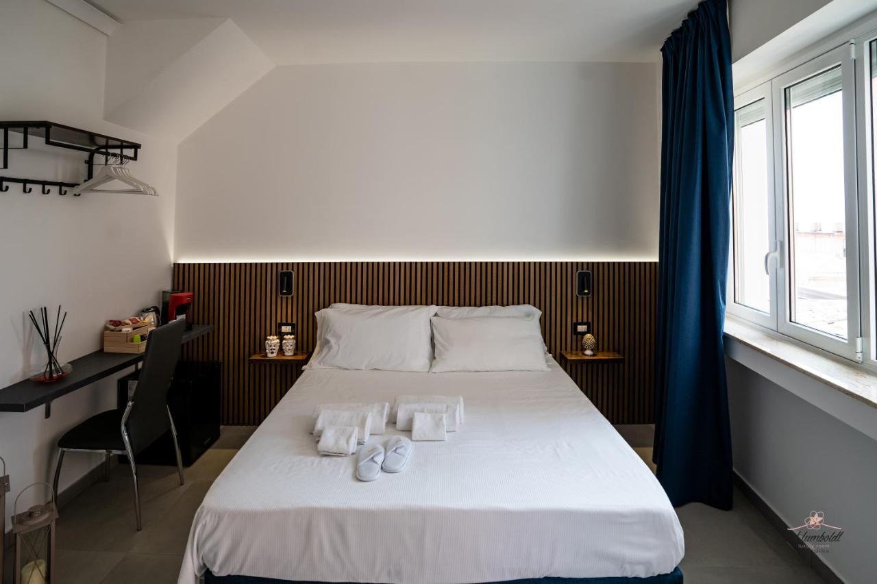 Humboldt Luxury Rooms Таормина Экстерьер фото