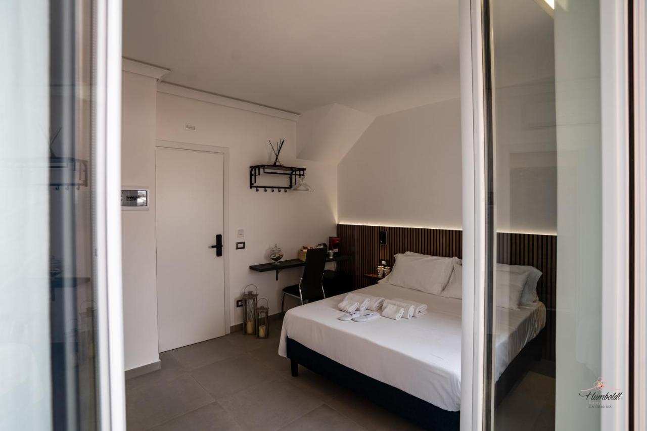 Humboldt Luxury Rooms Таормина Экстерьер фото